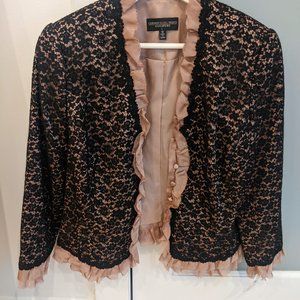 Stunning designer Carmen Marc Valvo Signature evening top, lace and beads